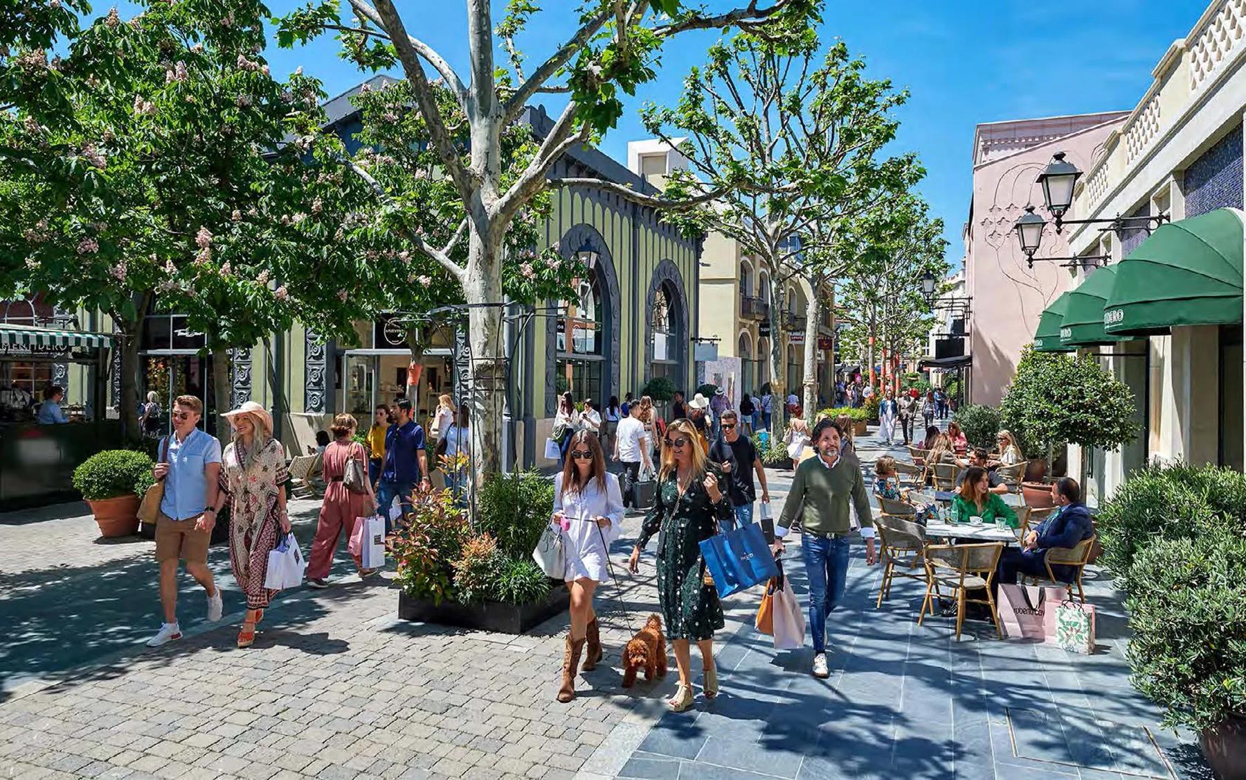 Shopping trip to designer outlet, Las Rozas Village